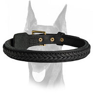 Gorgeous looking decorated leather Doberman collar Gorgeous looking decorated leather Doberman collar