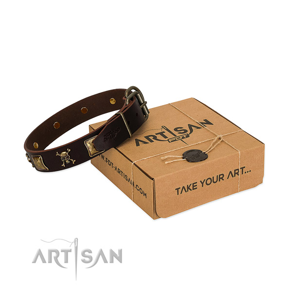 Reliable full grain genuine leather dog collar with stylish design decorations