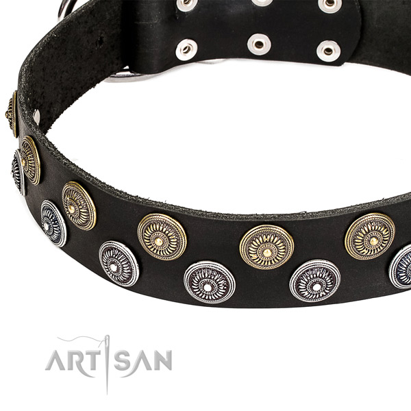 Easy to adjust leather dog collar with resistant non-rusting hardware