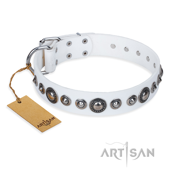 Long-wearing leather dog collar with durable hardware
