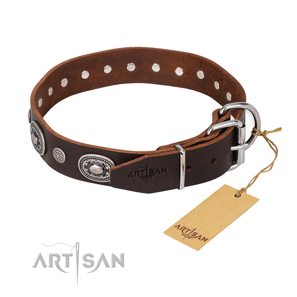 Tear-proof leather collar for your noble dog
